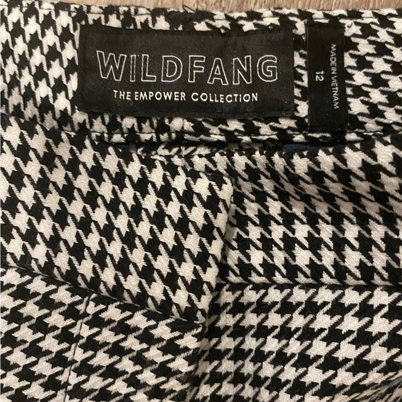 Wildfang Empower Pant in Houndstooth - Picture 4 of 4